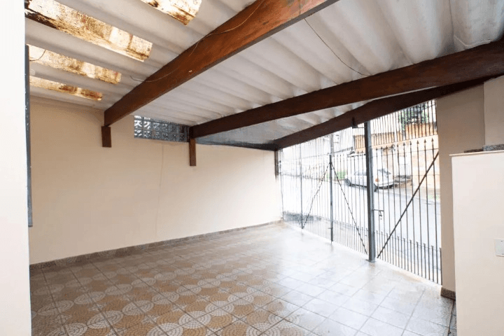 Sobrado á venda de 150m² com 2 quartos e 2 vagas em Guarulhos