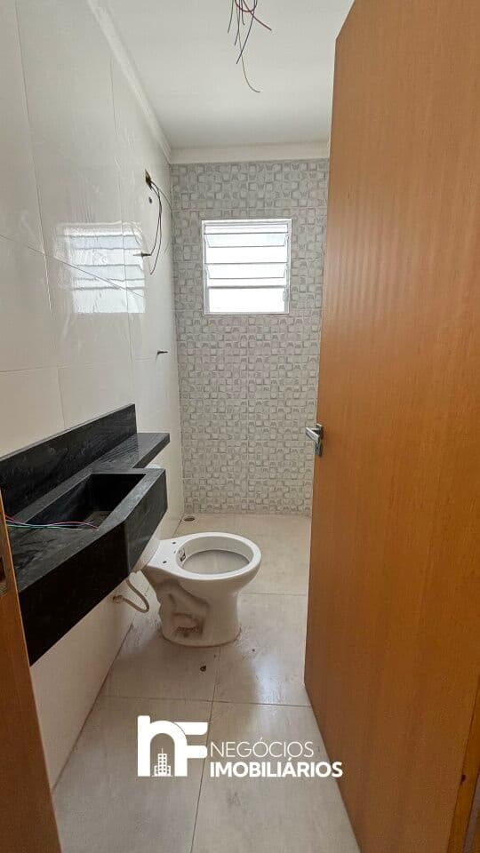 Sobrado 3 Dorm, 1 Suíte e 2 Vagas no Parque Flamengo