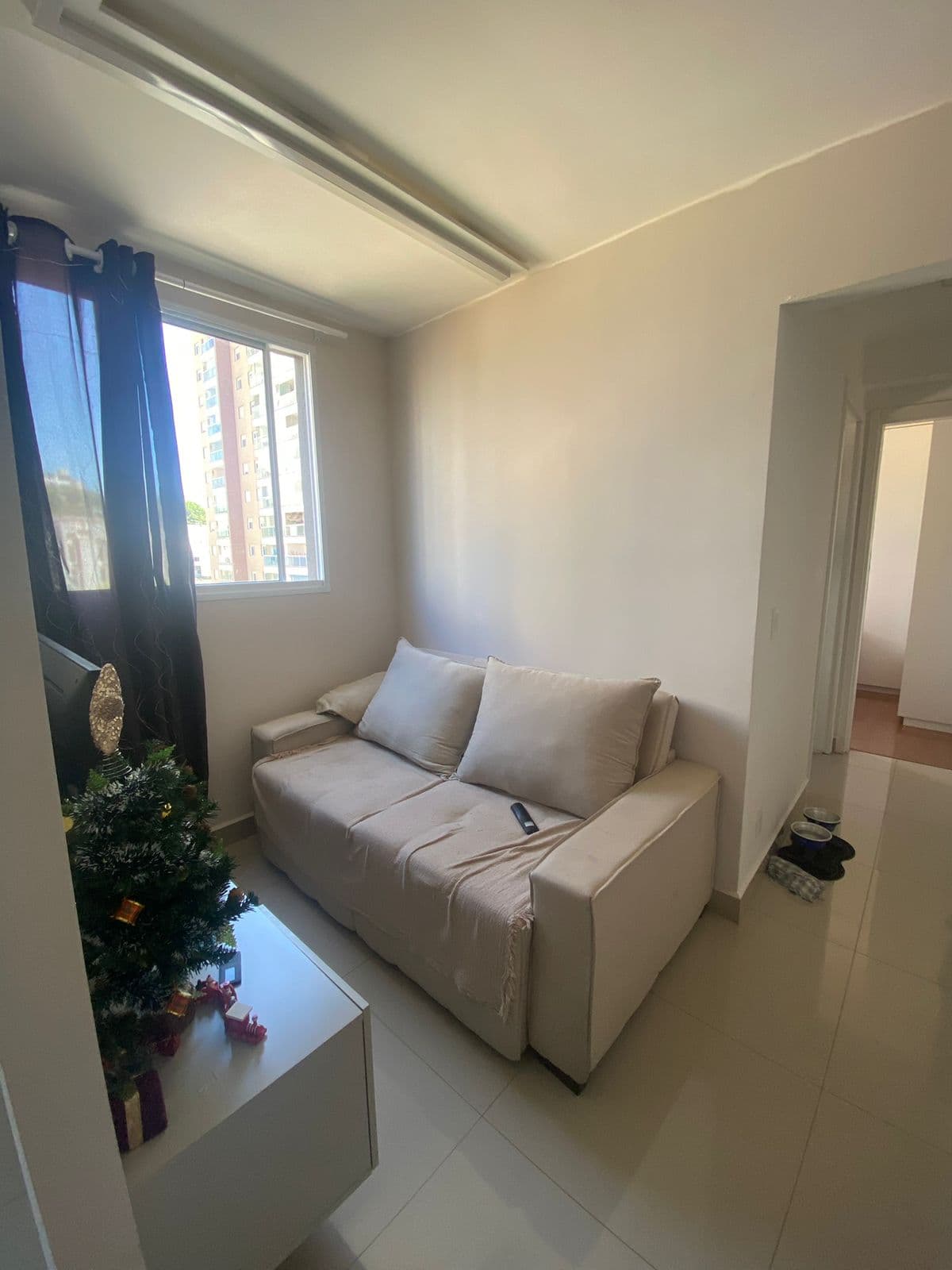 Apartamento moderno 35m² em Guarulhos com vista para avenida