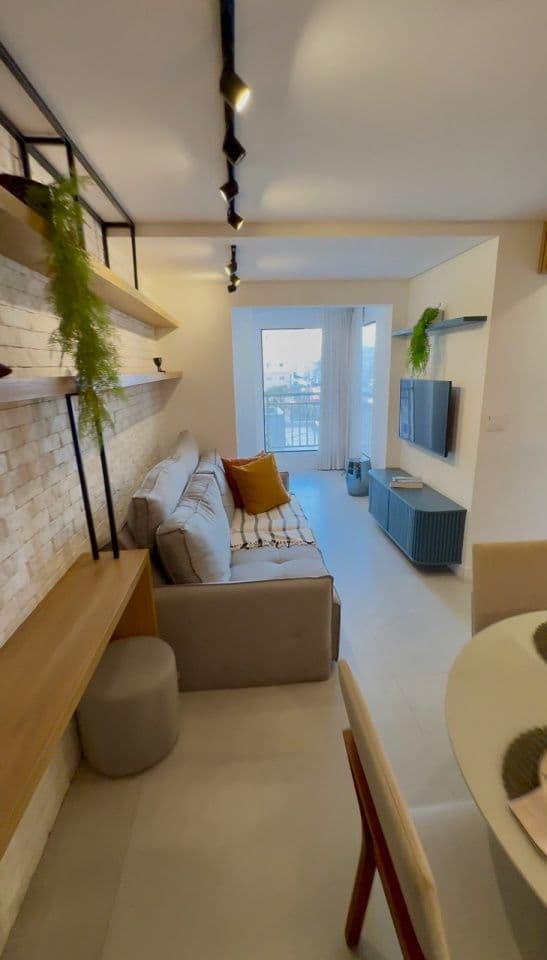 Apartamento à Venda, 2 Dormitórios - Picanço