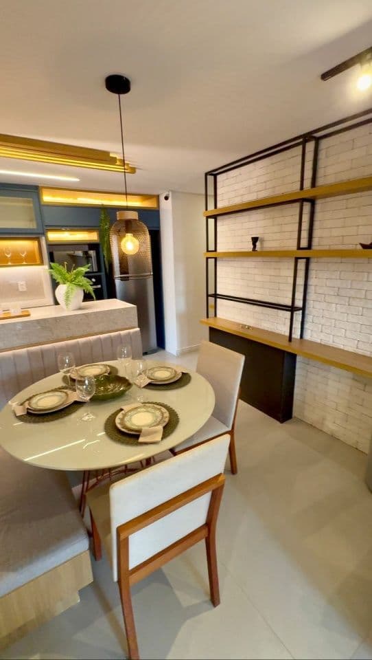Apartamento à Venda, 2 Dormitórios - Picanço