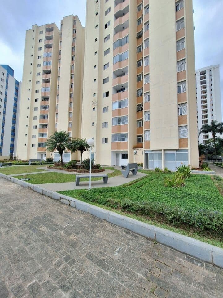 Condomínio Parque Brasil/ 3 DORM SENDO UMA SUITE 2 BANHEIROS 2 VAGAS 83 MTS