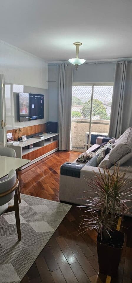 Apartamento de 2 dormitórios 2 salas 2 banheiros à venda na Vila Galvão